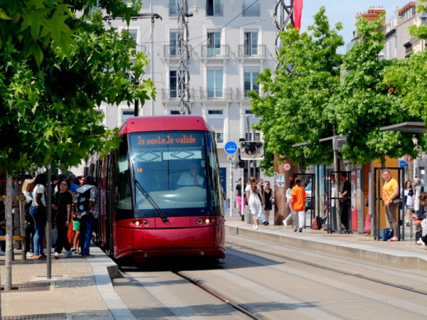 Les transports gratuits pour les jeunes et les séniors à Clermont-Ferrand, définitivement enterrés&nbsp;?