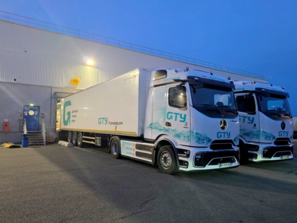 La Poste déploie des camions électriques entre Saint-Priest et&nbsp;Lempdes