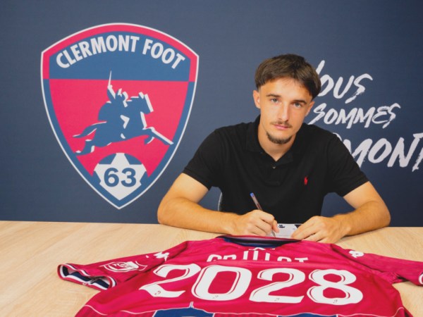 Le Girondin Jean Grillot signe son premier contrat pro avec le Clermont&nbsp;Foot