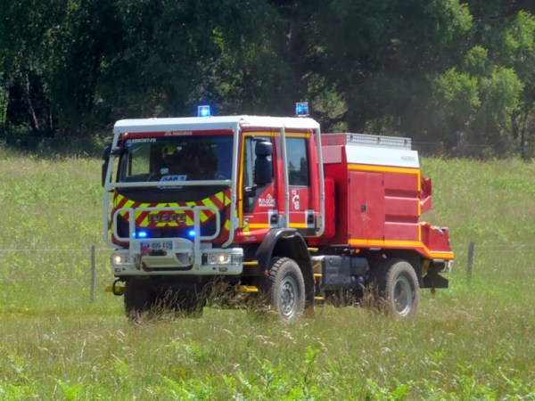 4 400 poussins tués dans l&rsquo;incendie d&rsquo;un poulailler dans le&nbsp;Puy-de-Dôme